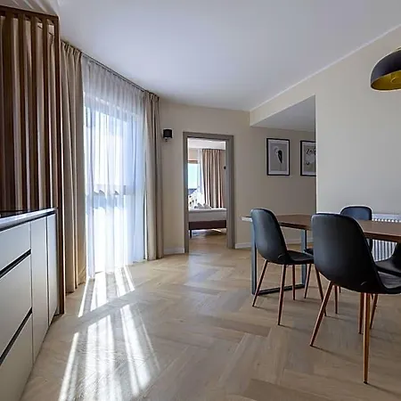 Meridian Hotel 4*